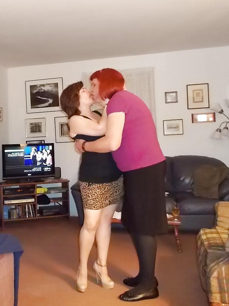 25P Wife of a sissy and sissy hubby