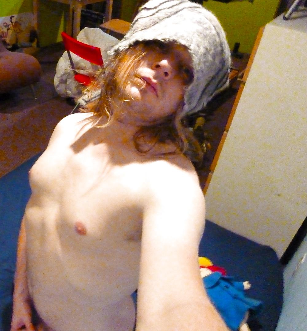 8P Sissy Loves His Clitty