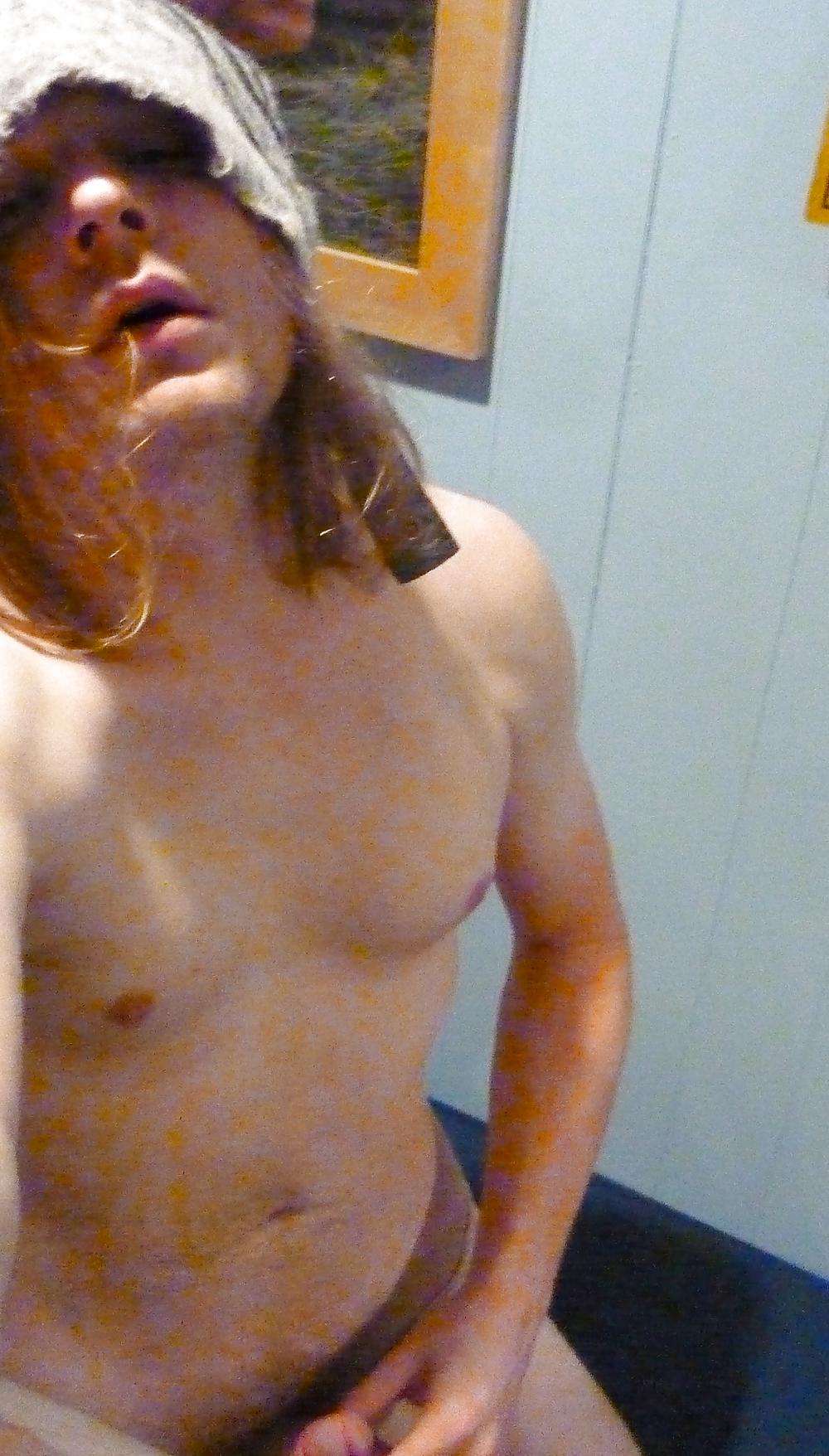 8P Sissy Loves His Clitty
