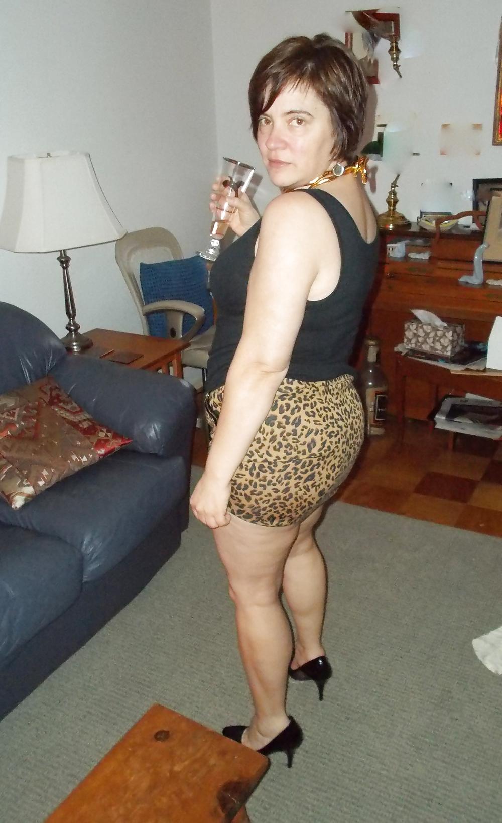 25P Wife of a sissy and sissy hubby