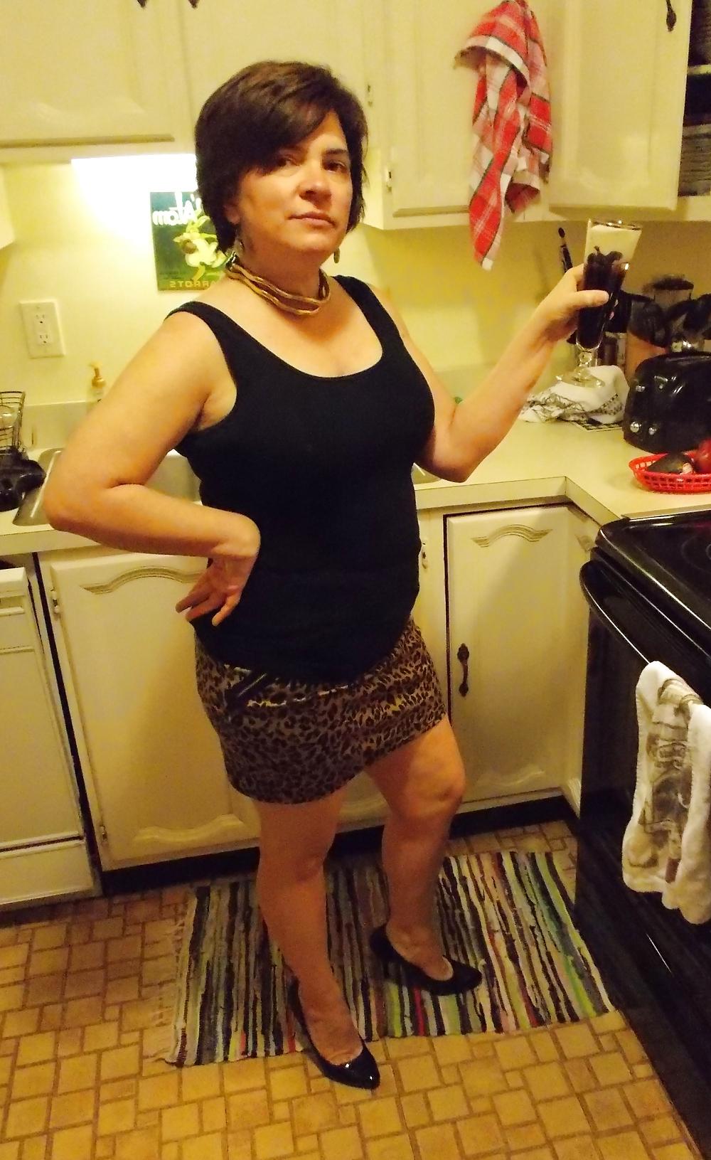 25P Wife of a sissy and sissy hubby