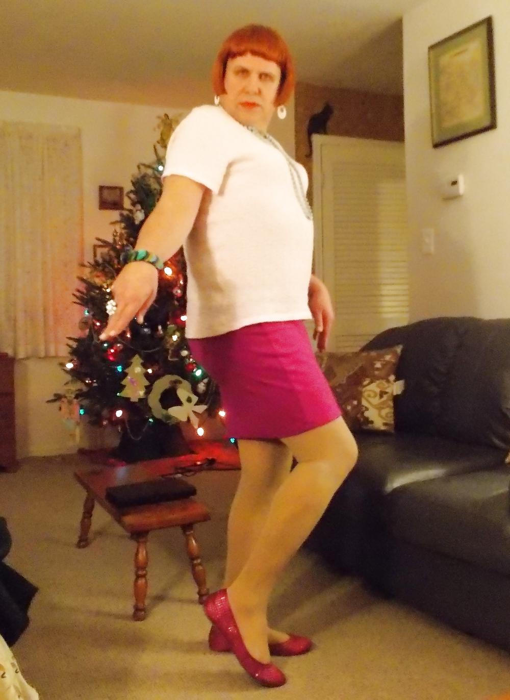 25P Wife of a sissy and sissy hubby