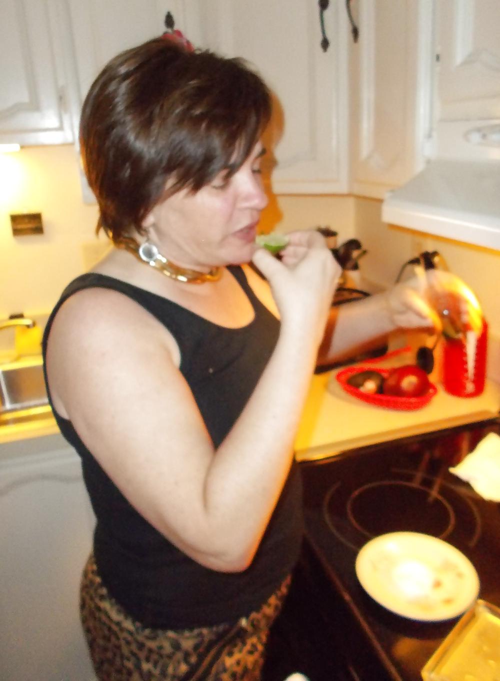25P Wife of a sissy and sissy hubby