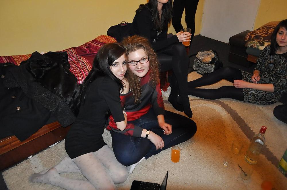 25P Best Girls in Pantyhose 2 