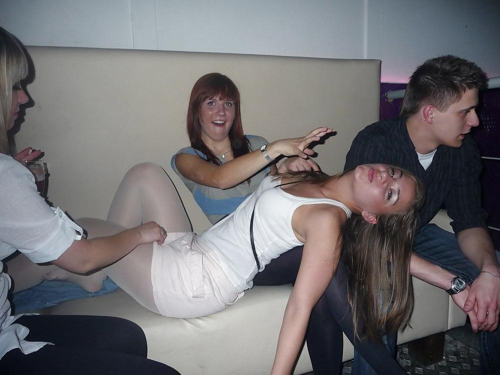 25P Best Girls in Pantyhose 2 