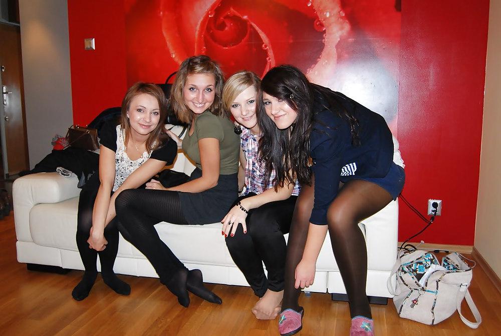25P Best Girls in Pantyhose 2 