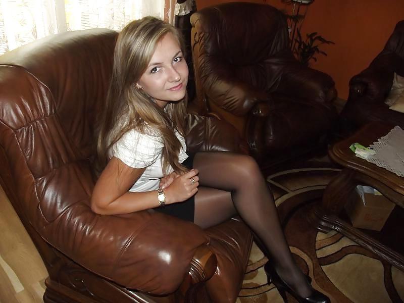 25P Best Girls in Pantyhose 2 
