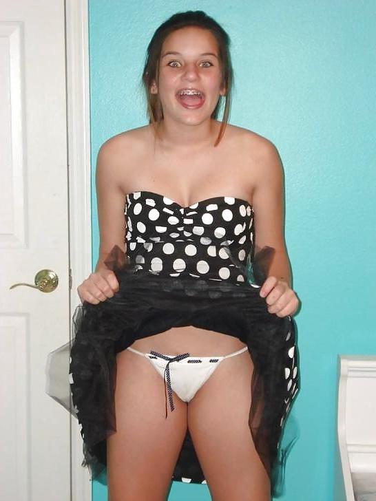 25P Skirt lifting whores