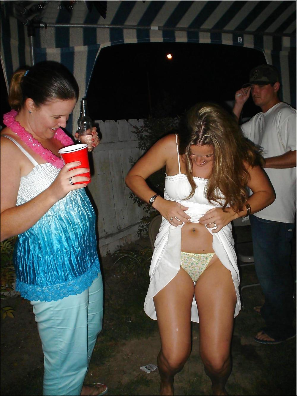 25P Skirt lifting whores