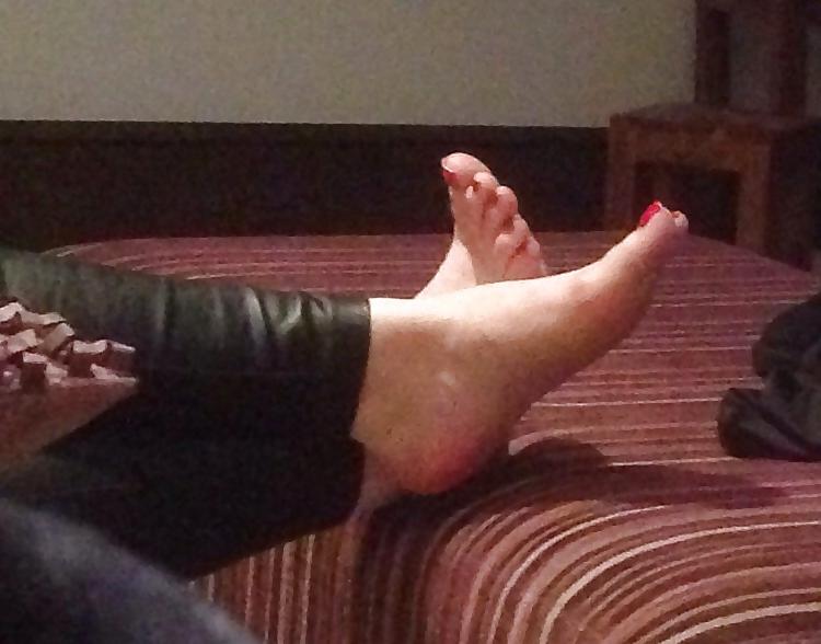 4P My sister feet 