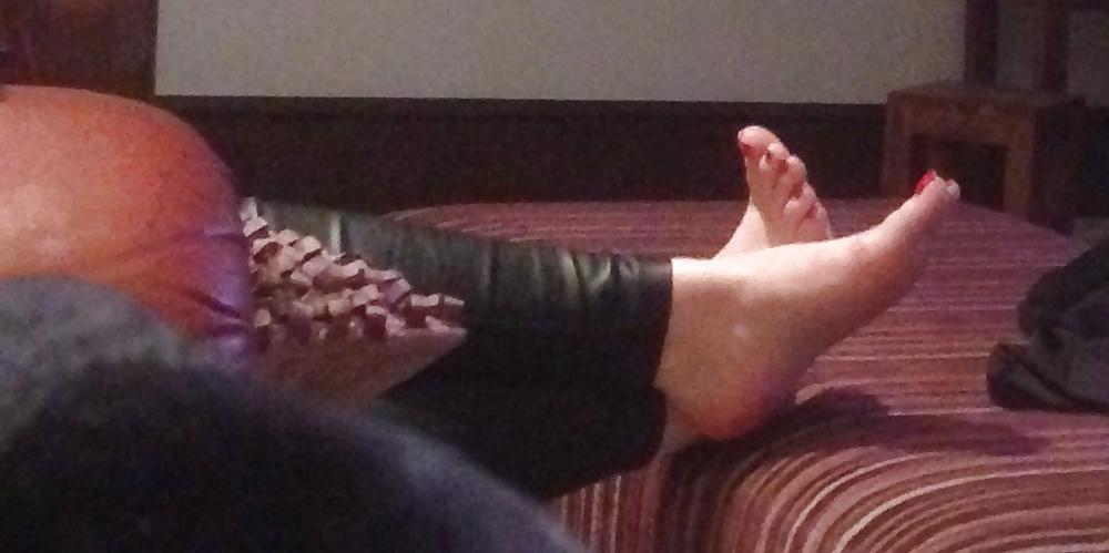 4P My sister feet 