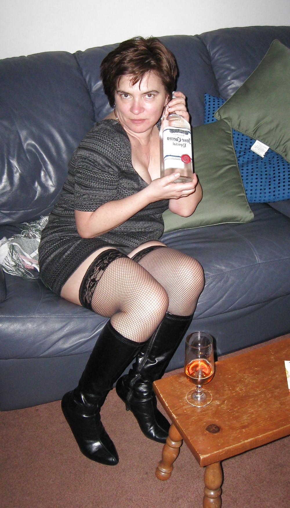 20P Wife of a sissy and sissy hubby
