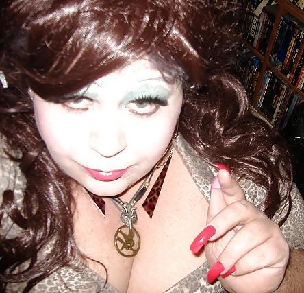 25P BBW Sissy Diane - New pics!