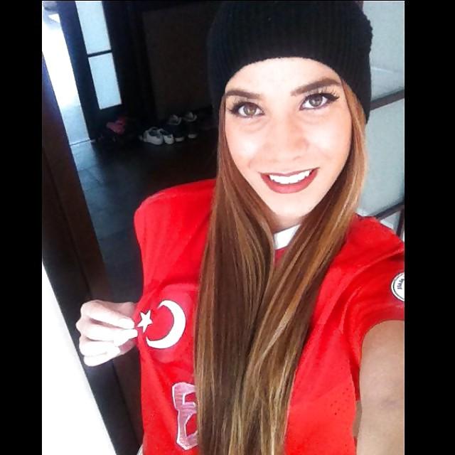 6P My hot sister elis