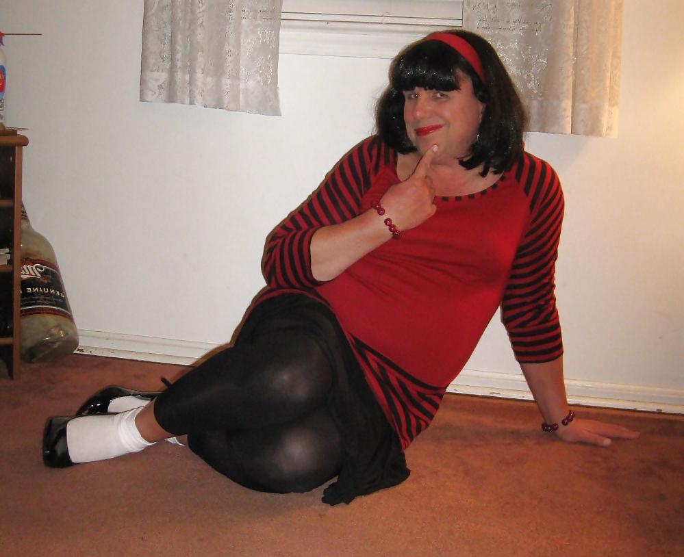 25P Wife of a sissy and sissy hubby