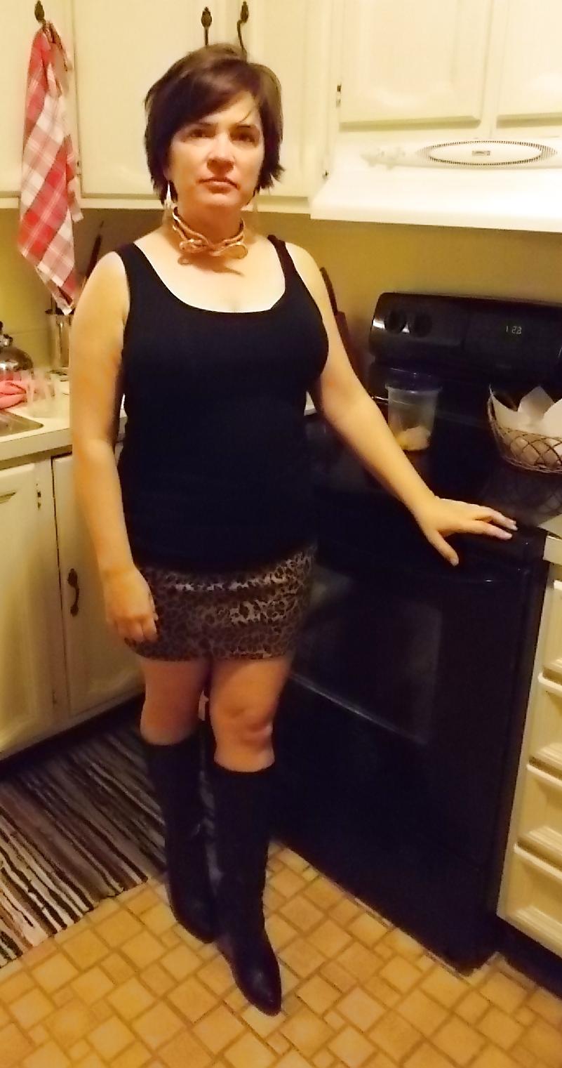 25P Wife of a sissy and sissy hubby
