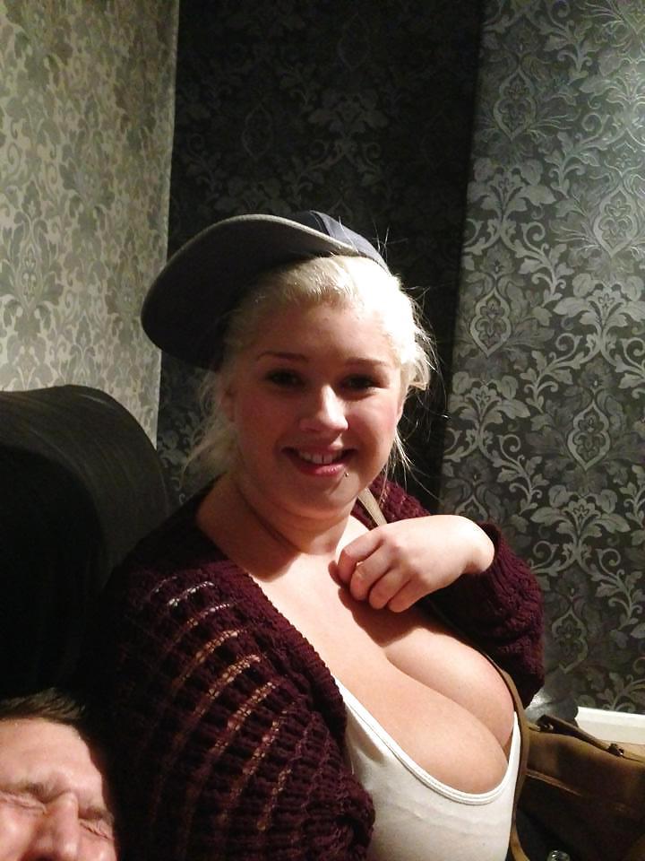 25P Huge boob teen Natalicious 2
