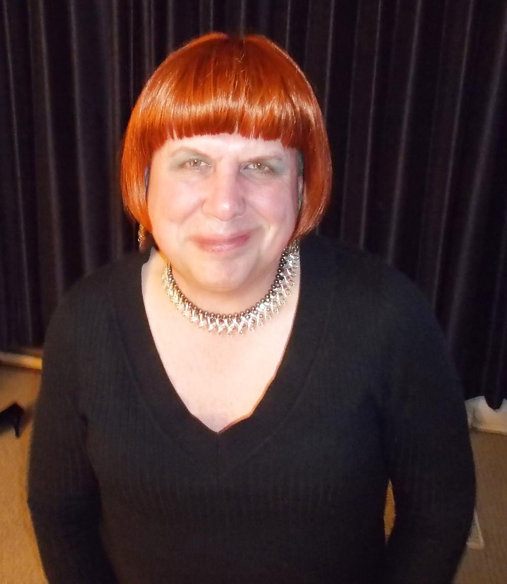 25P Wife of a sissy and sissy hubby