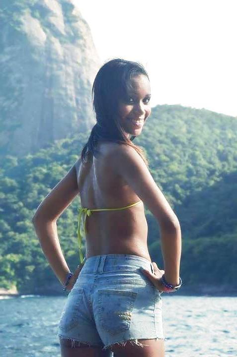 25P Latina ass is the best 4