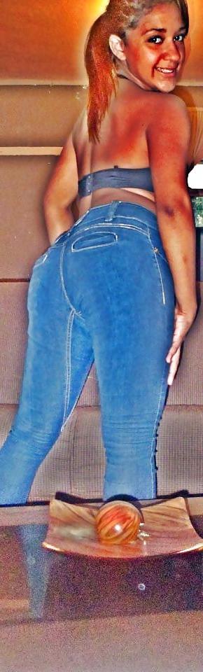 25P Latina ass is the best 4