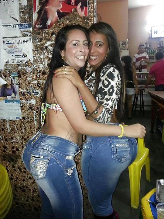 25P Latina ass is the best 4
