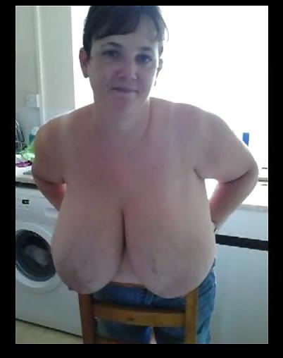 25P Busty-mom-huge-juggs