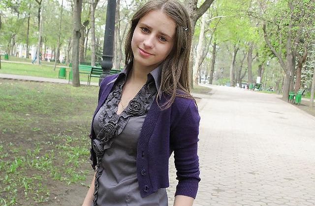 18P Valeria   sister   md