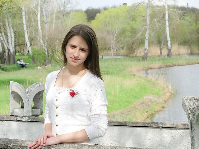 18P Valeria   sister   md