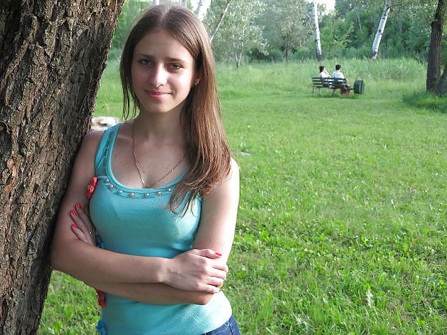18P Valeria   sister   md