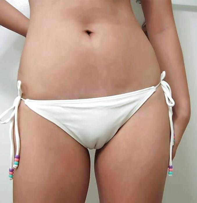 25P Fotze frisst Hose - cameltoe