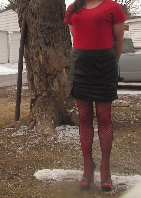 8P Sissy in new outfit that need cock