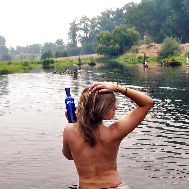 25P Skinny dipping