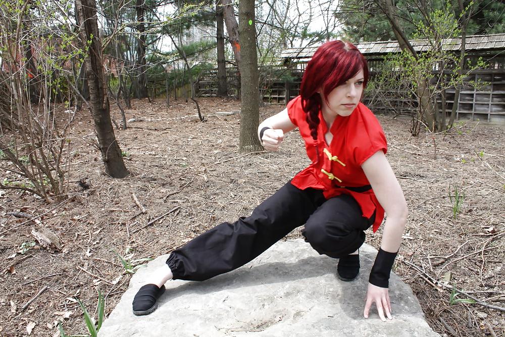 18P Redhead removes slippers