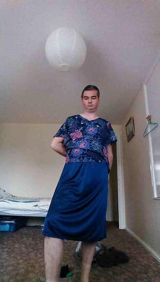 4P Sissy fag roberta
