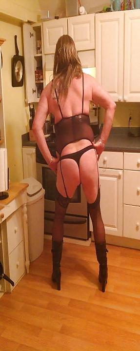 24P Sissy cocksucker