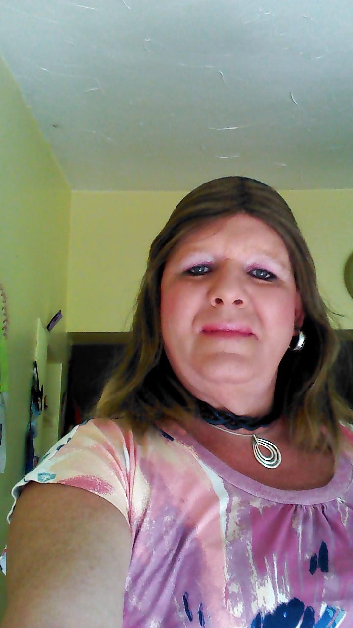 24P Sissy cocksucker