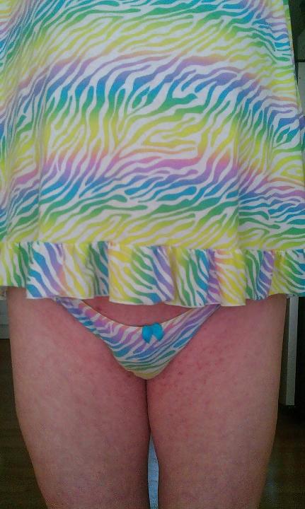 24P Sissy cocksucker