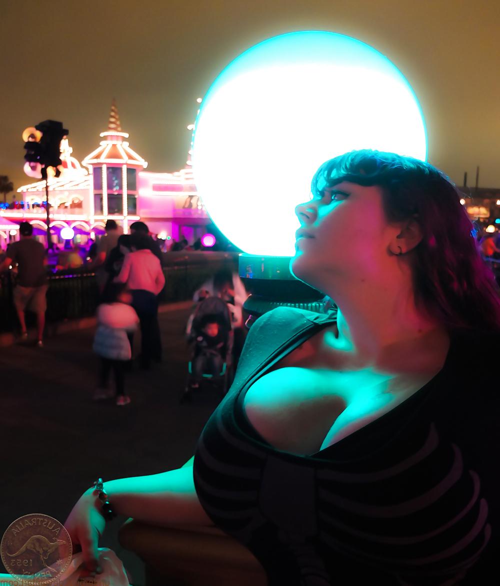 25P Babe with huge breasts and round ass