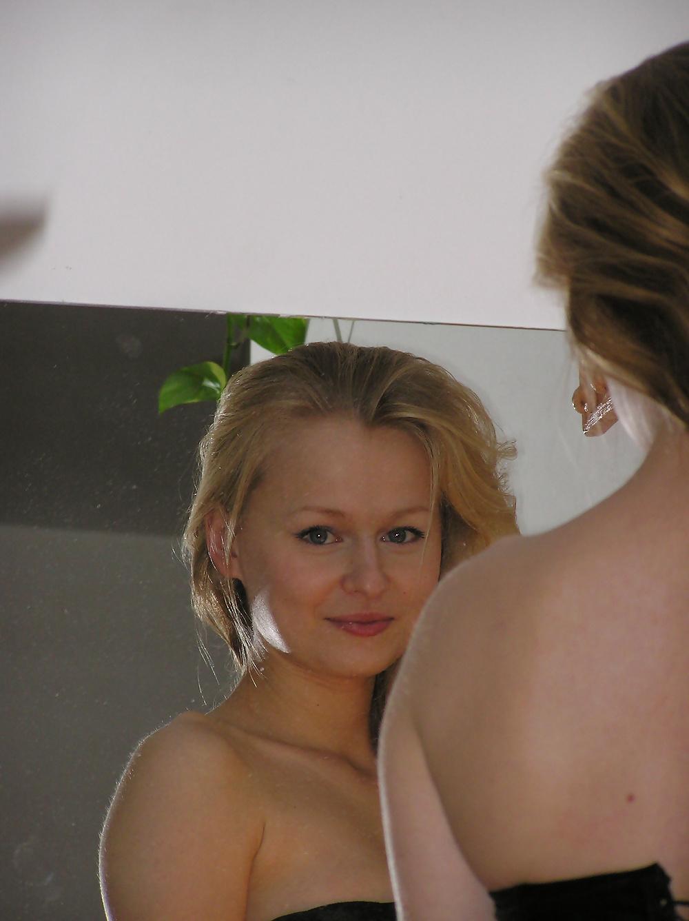 23P Hot Slim Blond