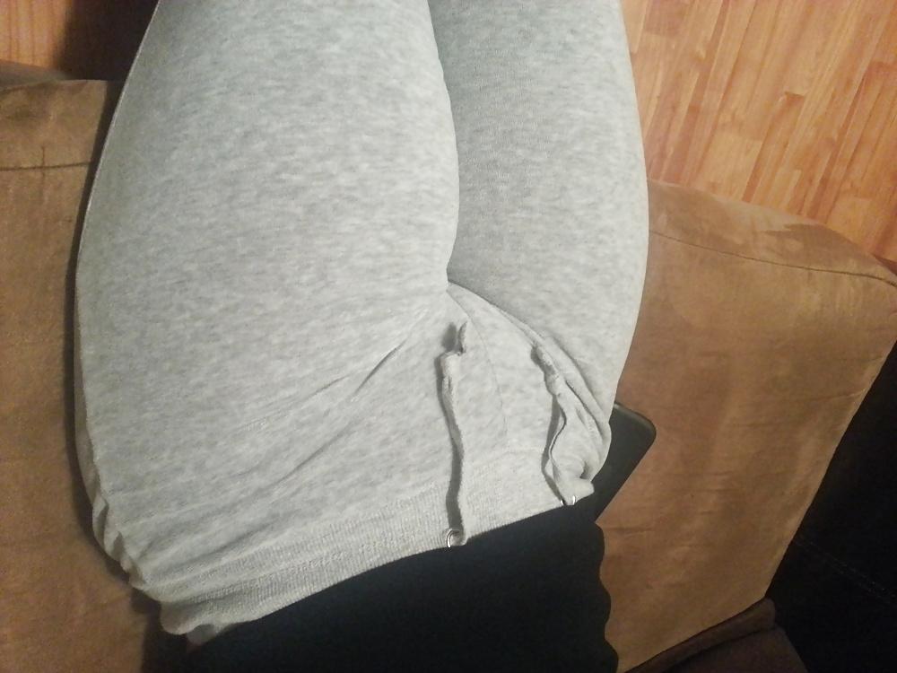15P Wife's amazing pussy print