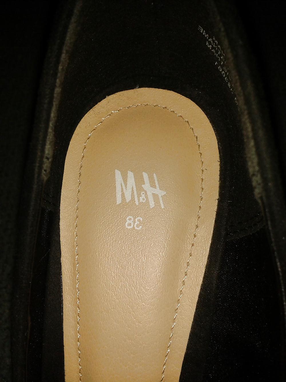 7P The cummed Shoes of my sister in law