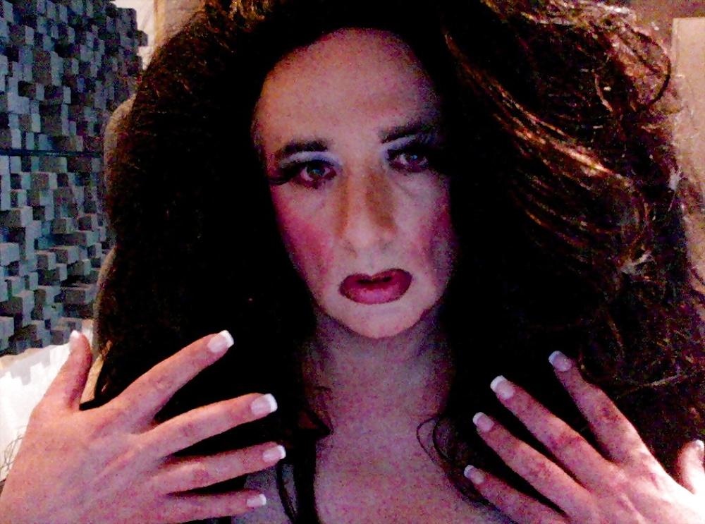 19P Big HAir Sissy