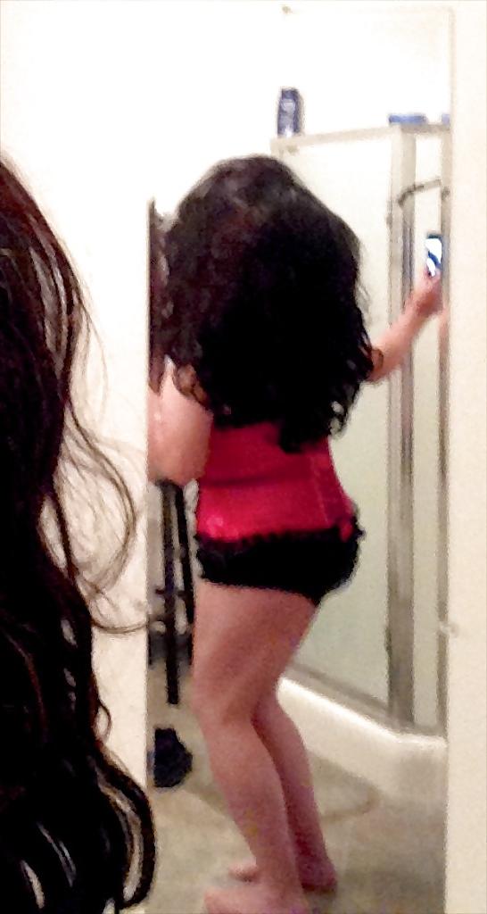 19P Big HAir Sissy