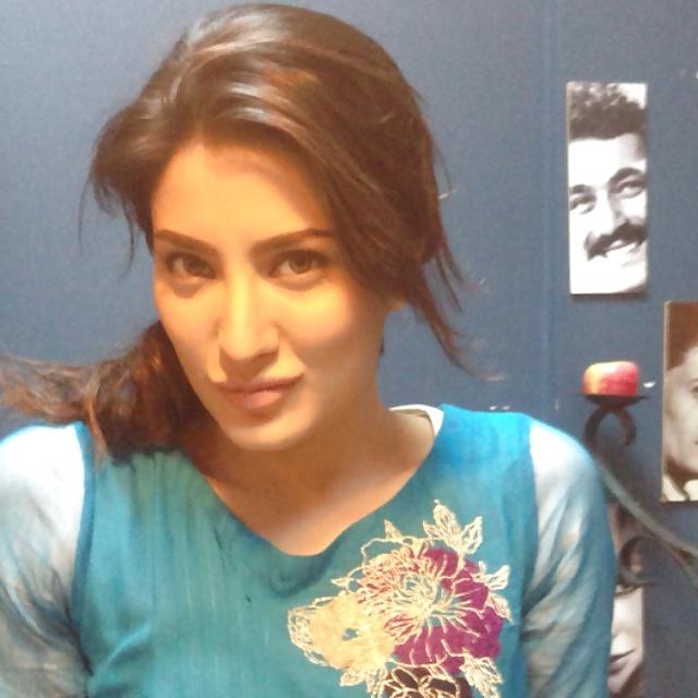 24P Mehwish Hayat Want A huge Cock For Sucking
