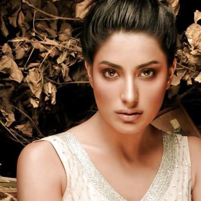 24P Mehwish Hayat Want A huge Cock For Sucking
