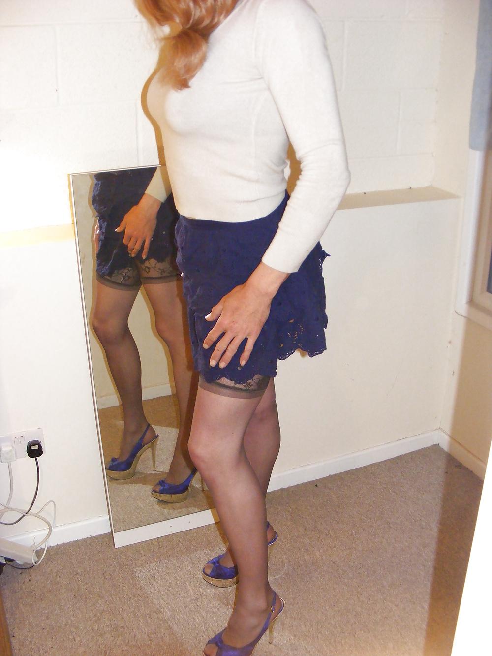 25P Slutty heels and a huge dildo