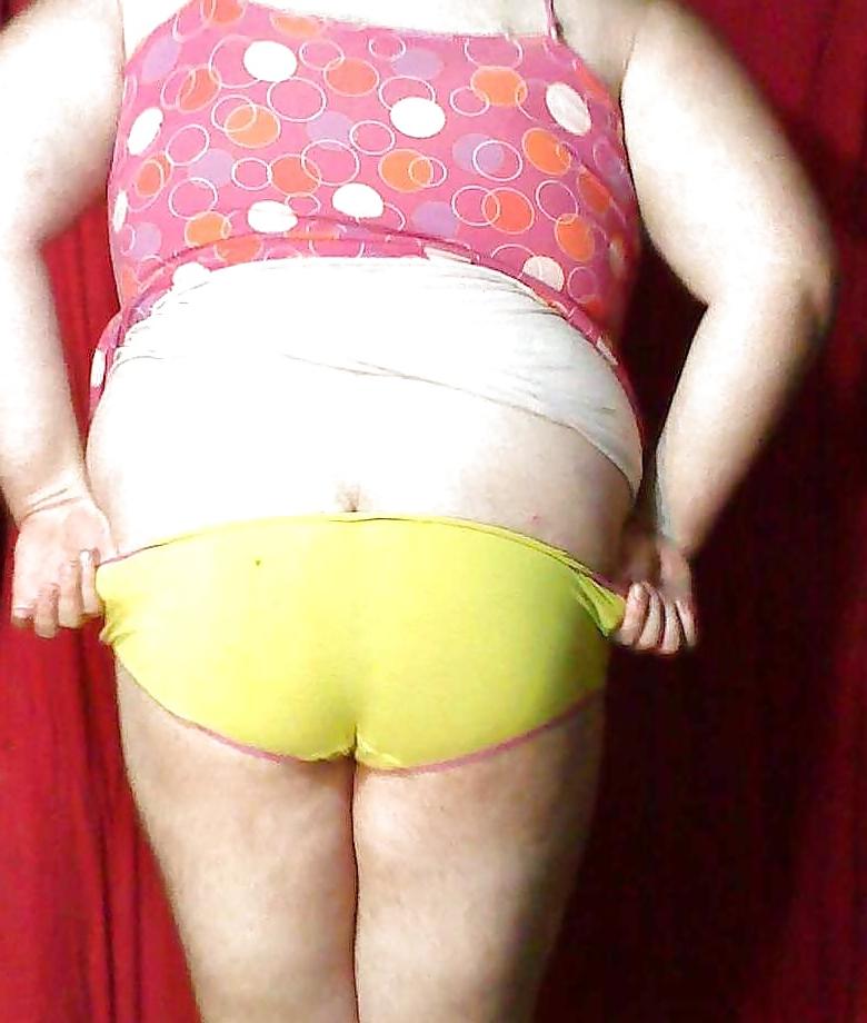 15P Fat sissy ass