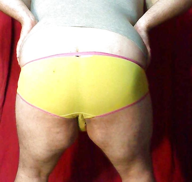 15P Fat sissy ass