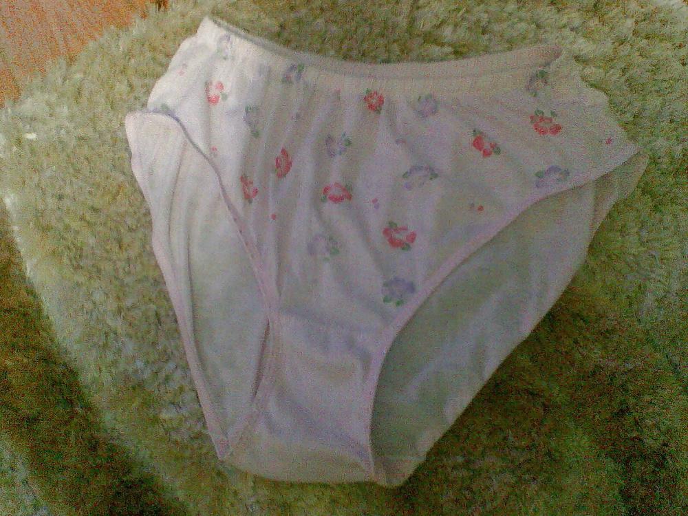10P My stepmother & sister underwear