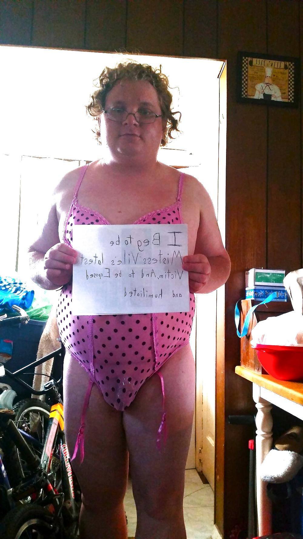 4P Miss Vile's sissy sophie  Shame on Shane
